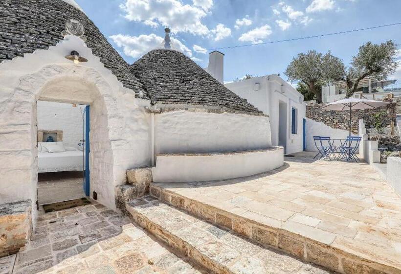 ویلای یک اتاق خوابه با استخر شنا, Trulli Terra Magica