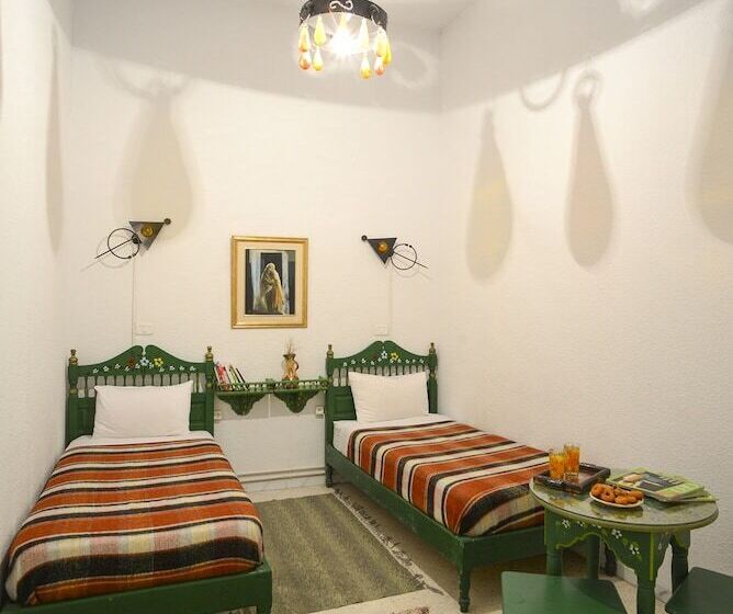 اتاق استاندارد یک نفره, Dar Ya