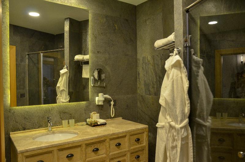 اتاق استاندارد, Dar Ya