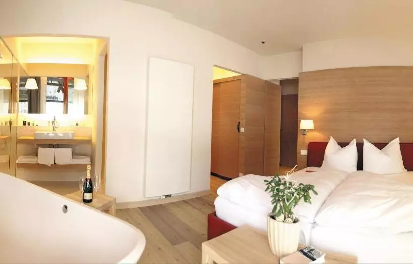 Comfort-huoneisto 3 Makuuhuonetta, Falkensteiner Residences Edelweiss