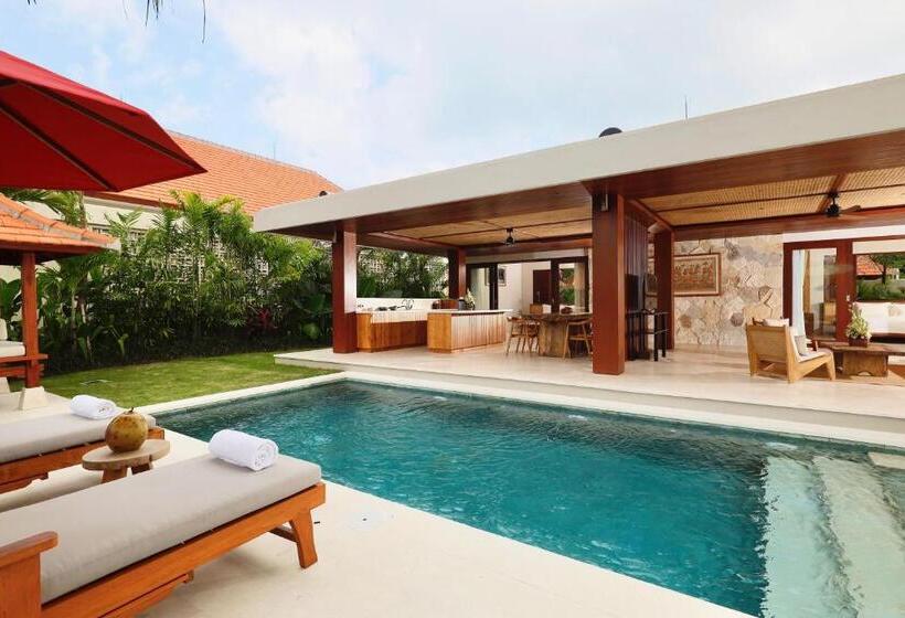 Вилла 3 Спальни с Бассейном, Amarta Beach Retreat By Nakula