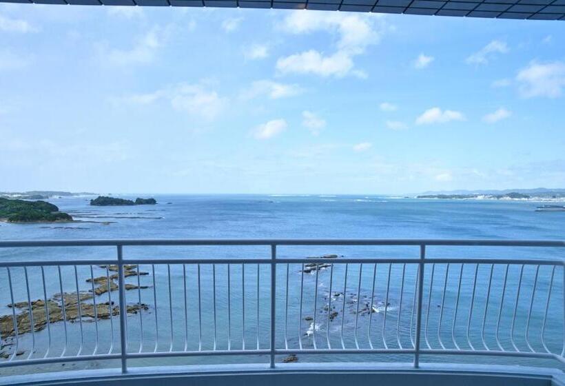 חדר סטנדרט לשלושה, Harvest Nankitanabe