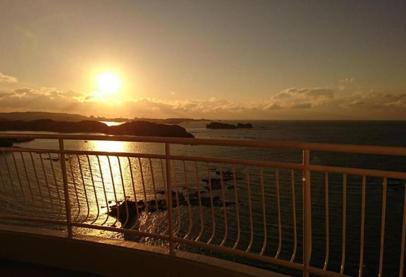 חדר סטנדרט לשלושה, Harvest Nankitanabe