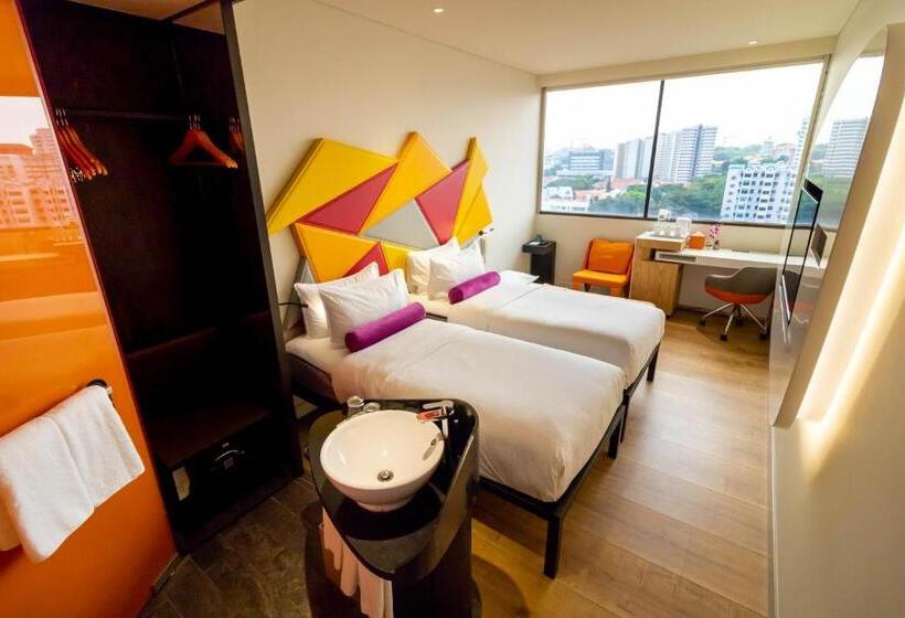 Standard Triple Room, Ibis Styles Singapore On Macpherson