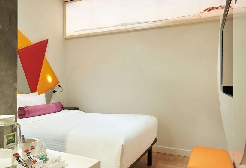 Standard Room, Ibis Styles Singapore On Macpherson