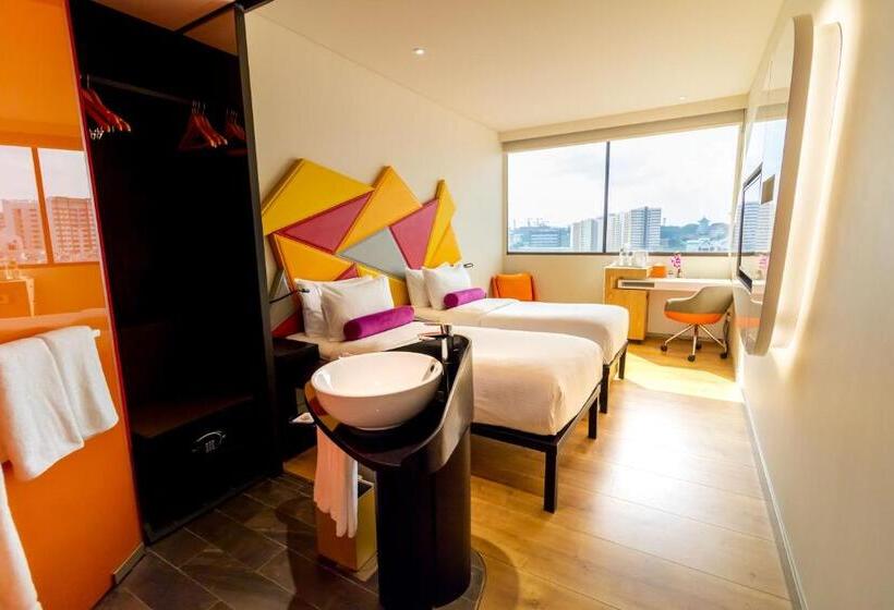 Standard Room Pool View, Ibis Styles Singapore On Macpherson