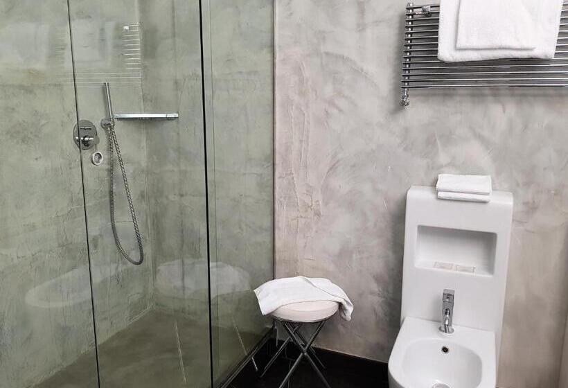 غرفة قياسية, Ma