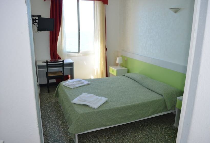 Номер Стандарт, San Pietro Chiavari