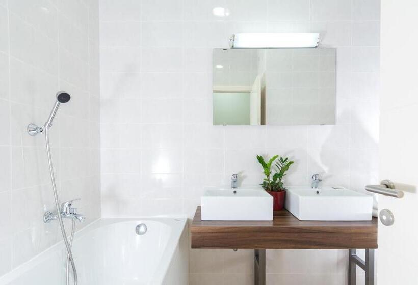 חדר דלוקס, Split Inn By President