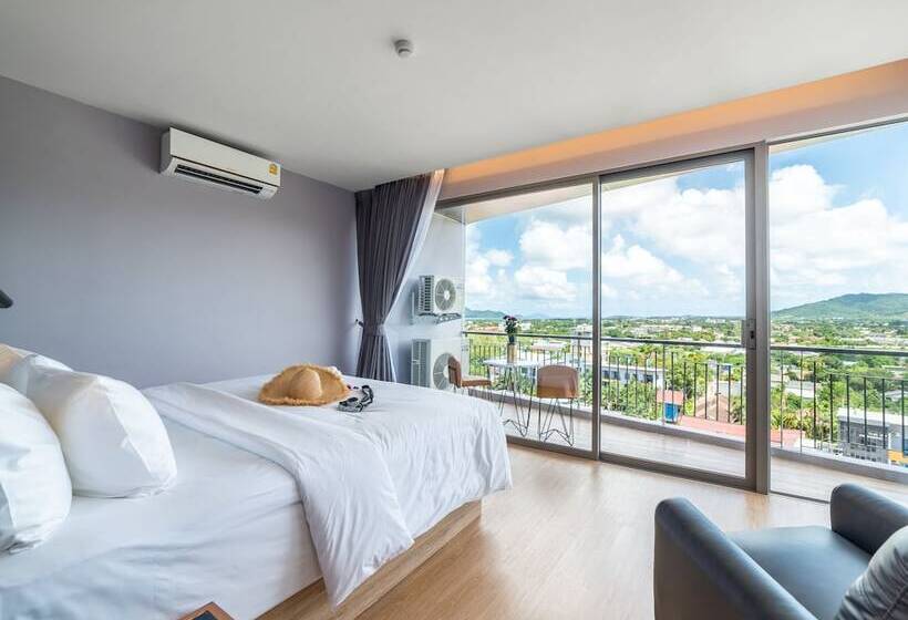 디럭스 스위트, The Blue Hotel   Sha Plus