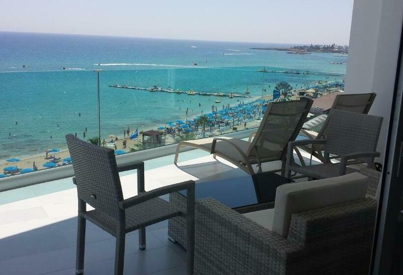 Люкс Вид на Море, Vrissaki Beach