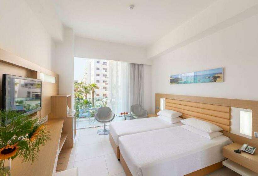 Номер Стандарт Внутренний, Vrissaki Beach