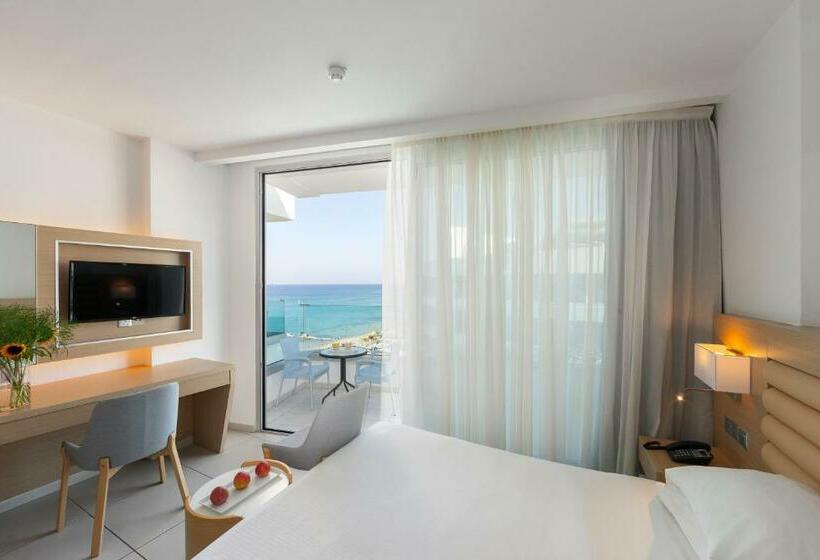 Номер Стандарт Боковой Вид на Море, Vrissaki Beach