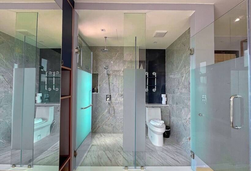 Люкс Повышенной Комфортности, The Blue Hotel   Sha Plus