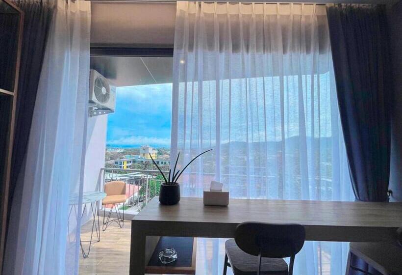 Номер Deluxe, The Blue Hotel   Sha Plus
