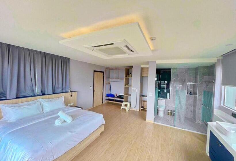 패밀리 스위트, The Blue Hotel   Sha Plus