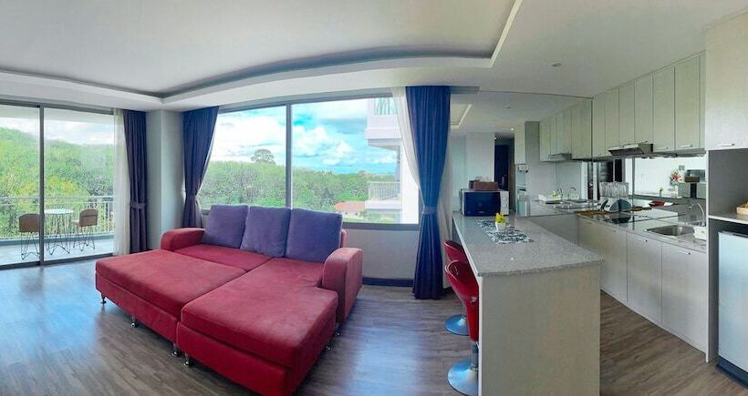 디럭스 룸, The Blue Hotel   Sha Plus