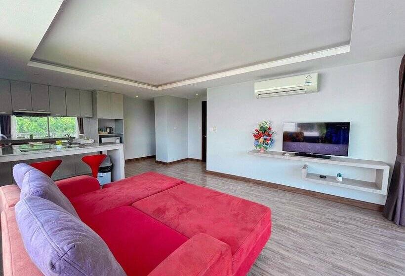 Номер Deluxe, The Blue Hotel   Sha Plus