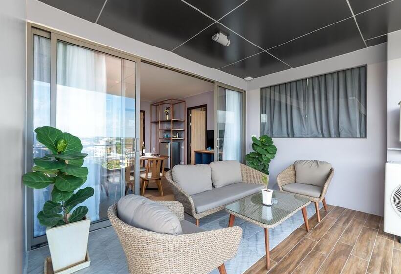 Family Suite, The Blue Hotel   Sha Plus