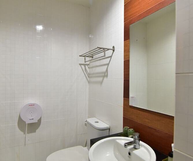 Номер Deluxe с Балконом, The Breeze Lipe Resort