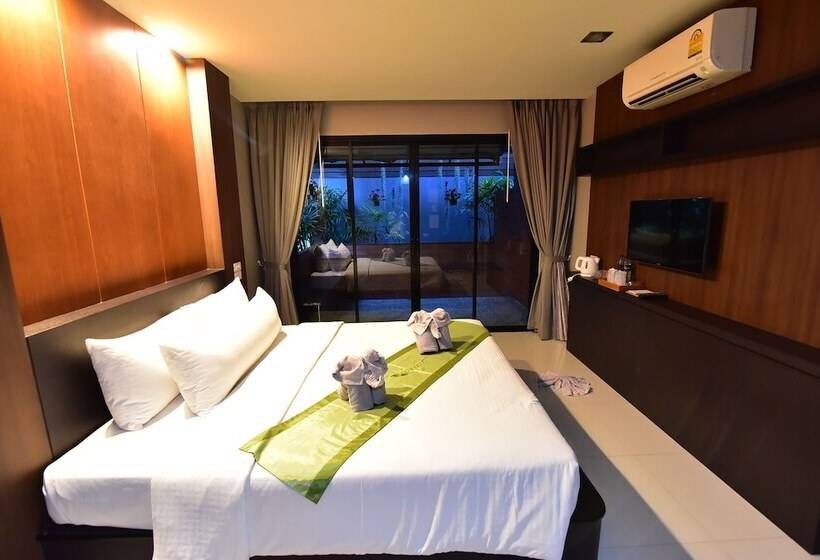 バルコニー付きデラックスルーム, The Breeze Lipe Resort