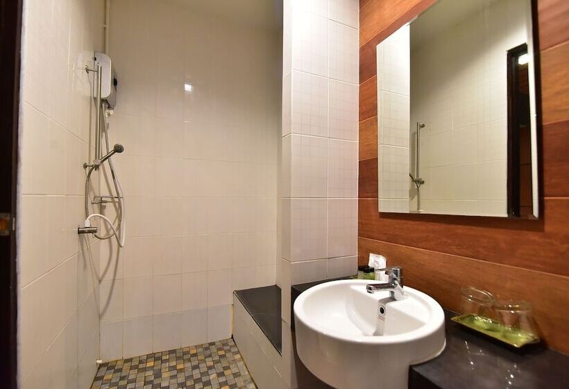 Номер Deluxe Вид на Сад, The Breeze Lipe Resort