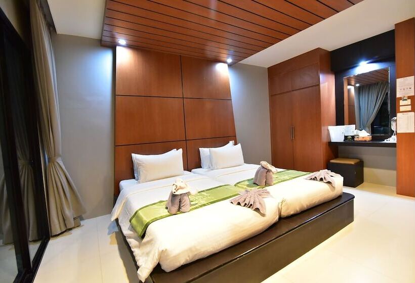 Номер Deluxe с Балконом, The Breeze Lipe Resort
