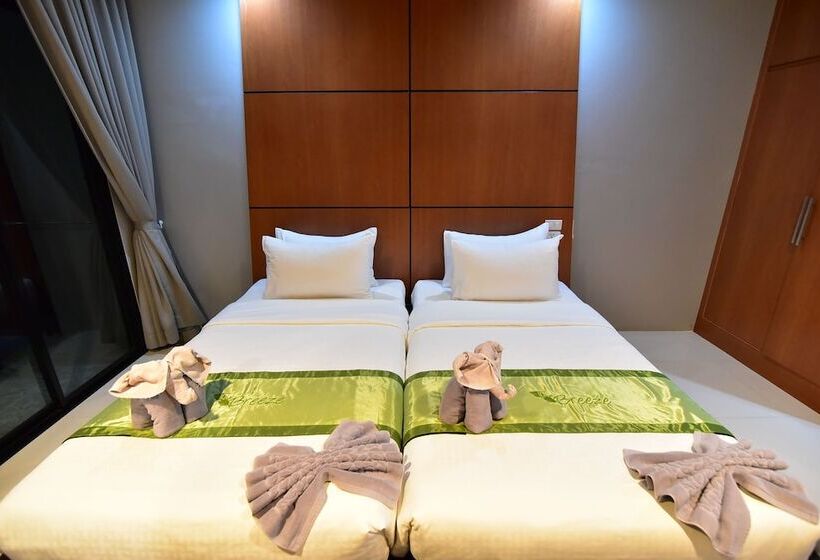 バルコニー付きデラックスルーム, The Breeze Lipe Resort