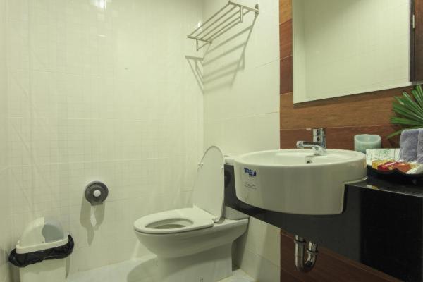 バルコニー付きデラックスルーム, The Breeze Lipe Resort