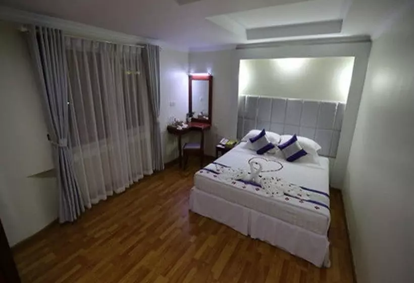 اتاق لوکس, The Hotel 78