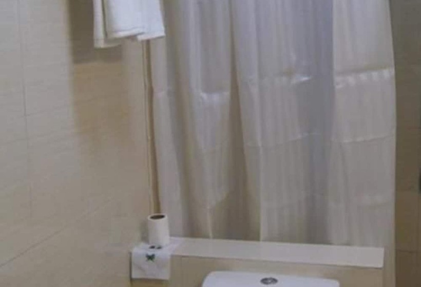 اتاق لوکس, The Hotel 78