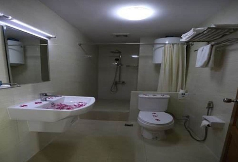 اتاق لوکس, The Hotel 78