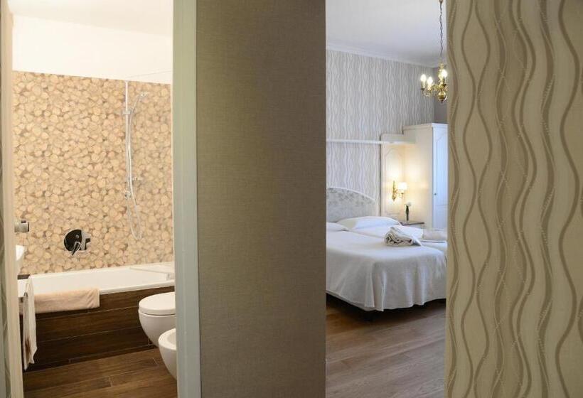 غرفة سوبيريور إطلالة على البحيرة, Metropole Suisse