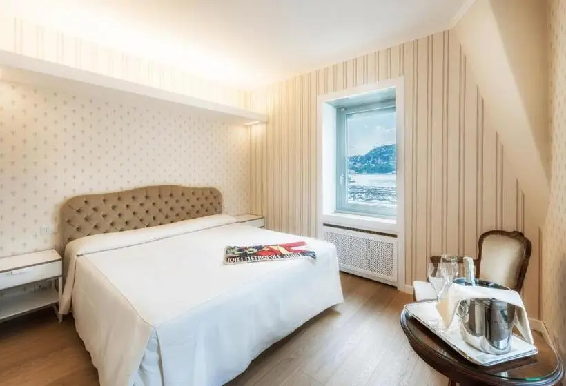 سوییت جونیور, Metropole Suisse