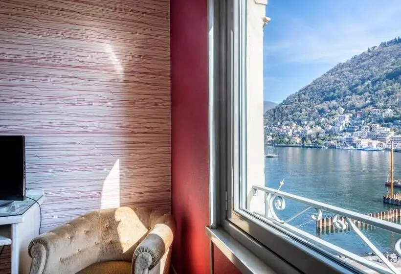 اتاق استاندارد با چشمانداز شهر, Metropole Suisse