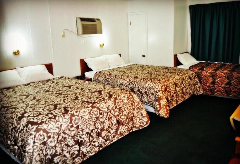 סוויטה משפחתית, Town House Motel & Pool Near Mt. Rushmore