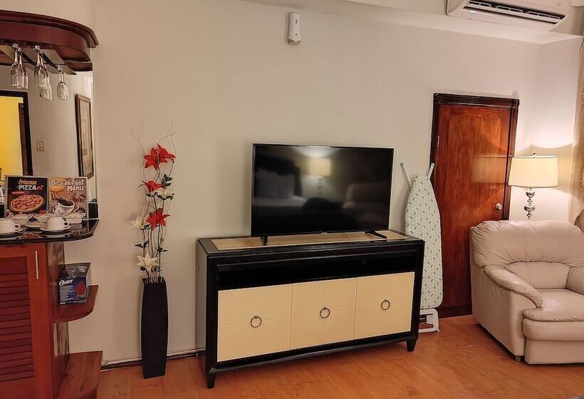 סוויטה, Princess Hotel And Casino Free Zone