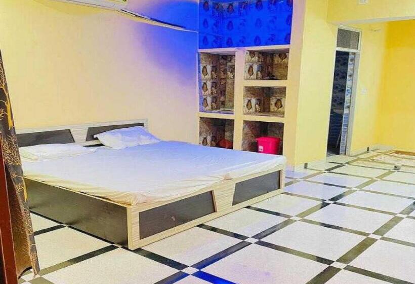 اتاق کلاسیک سه تخته, Oyo 70047 Apna  And Restaurant