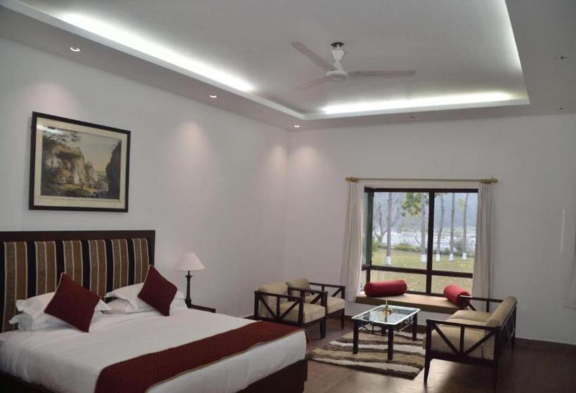 اتاق سوپریور, Welcomheritage Tarangi Ramganga Resort