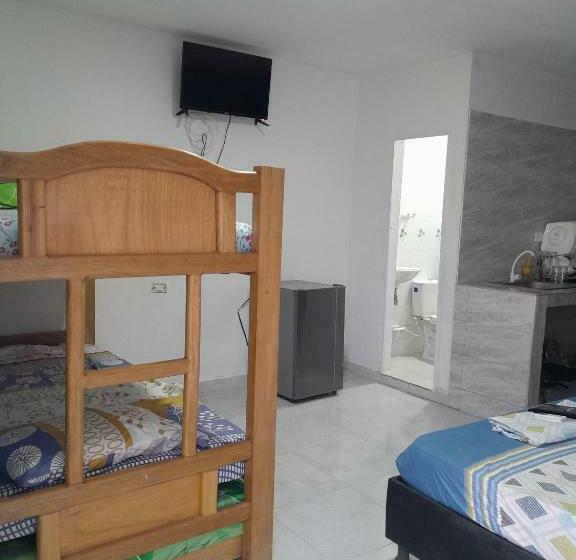 اتاق خانوادگی, Playa Mag