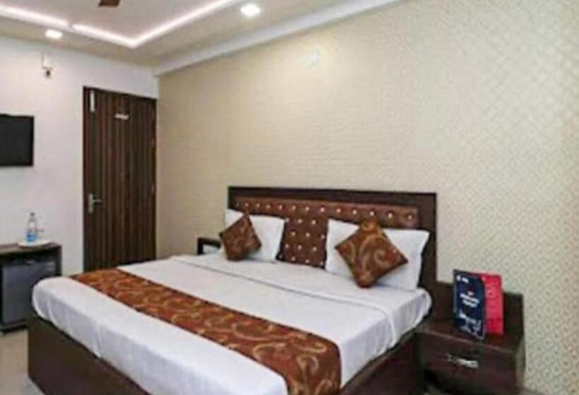家庭间, C.p Residency By Wb Inn