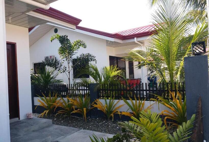 디럭스 룸, Garden Village Resort