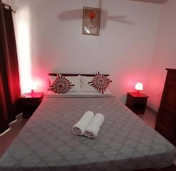 디럭스 룸, Garden Village Resort