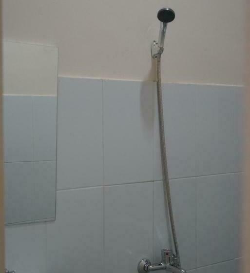 اتاق استاندارد یک نفره, Gold Line Guest House