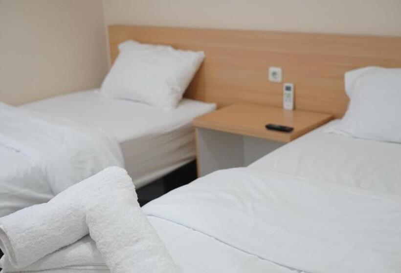 اتاق لوکس, Gold Line Guest House