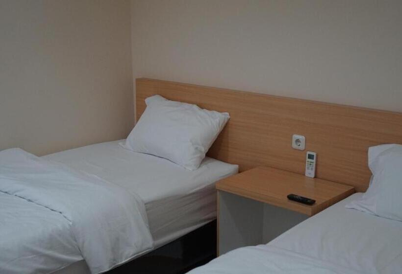디럭스 룸, Gold Line Guest House