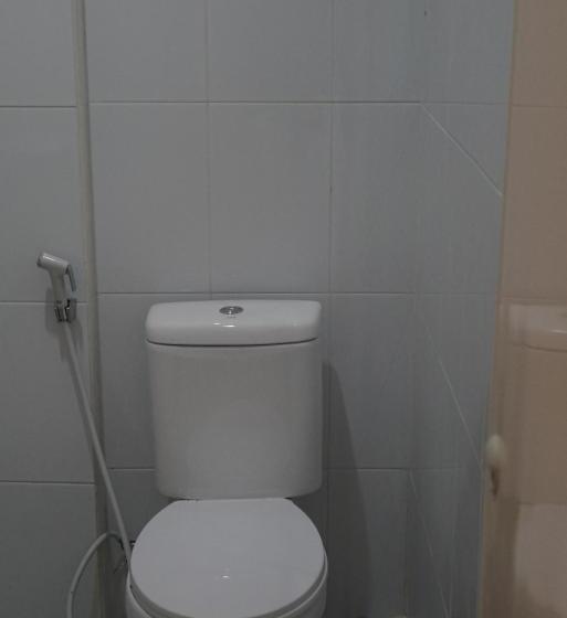 اتاق لوکس, Gold Line Guest House