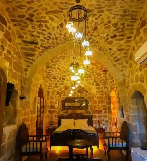 اتاق لوکس, Kasr I Reyyan