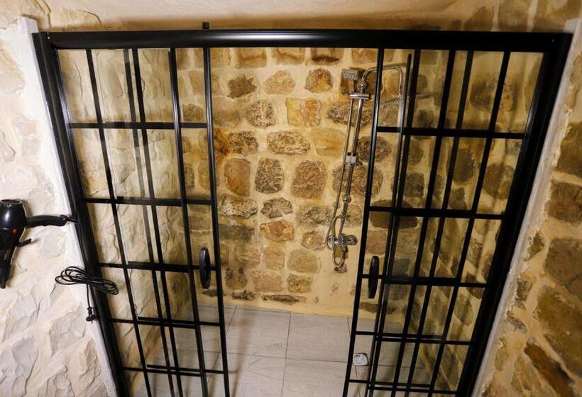 اتاق استاندارد, Kasr I Reyyan