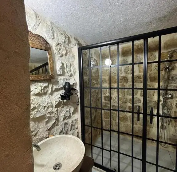اتاق استاندارد, Kasr I Reyyan